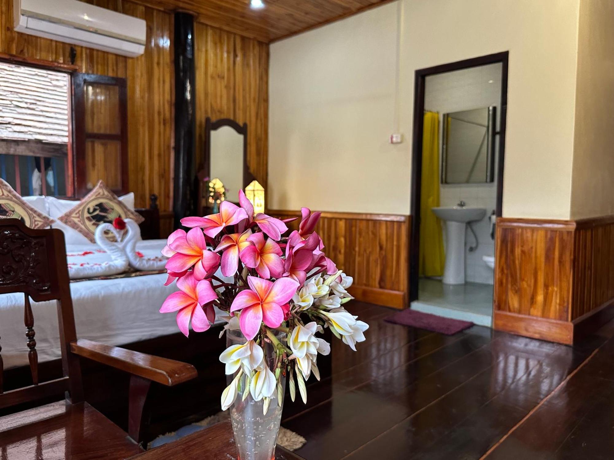 Villa Alounsavath Mekong Riverside Luang Prabang Exterior photo