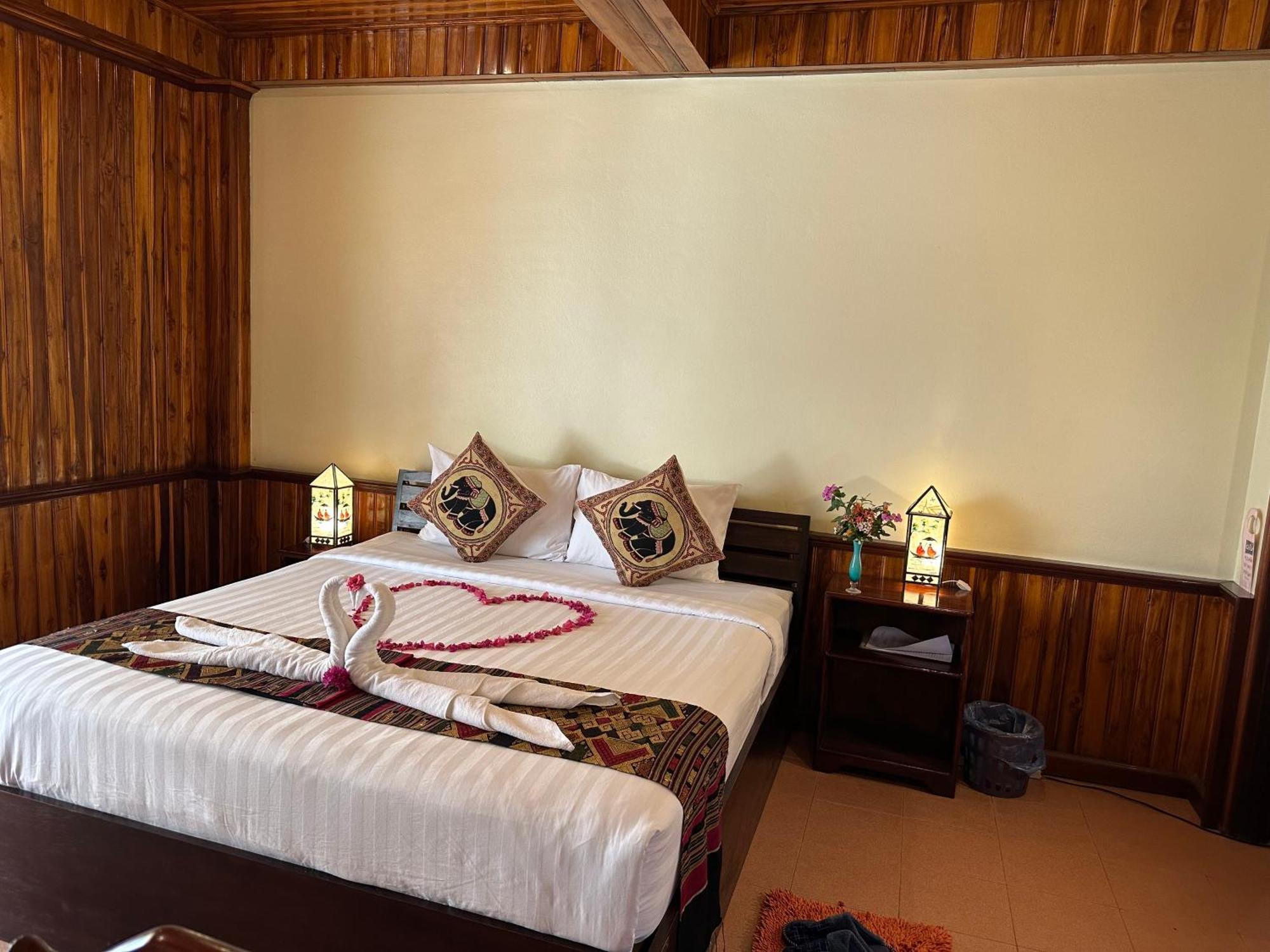 Villa Alounsavath Mekong Riverside Luang Prabang Exterior photo