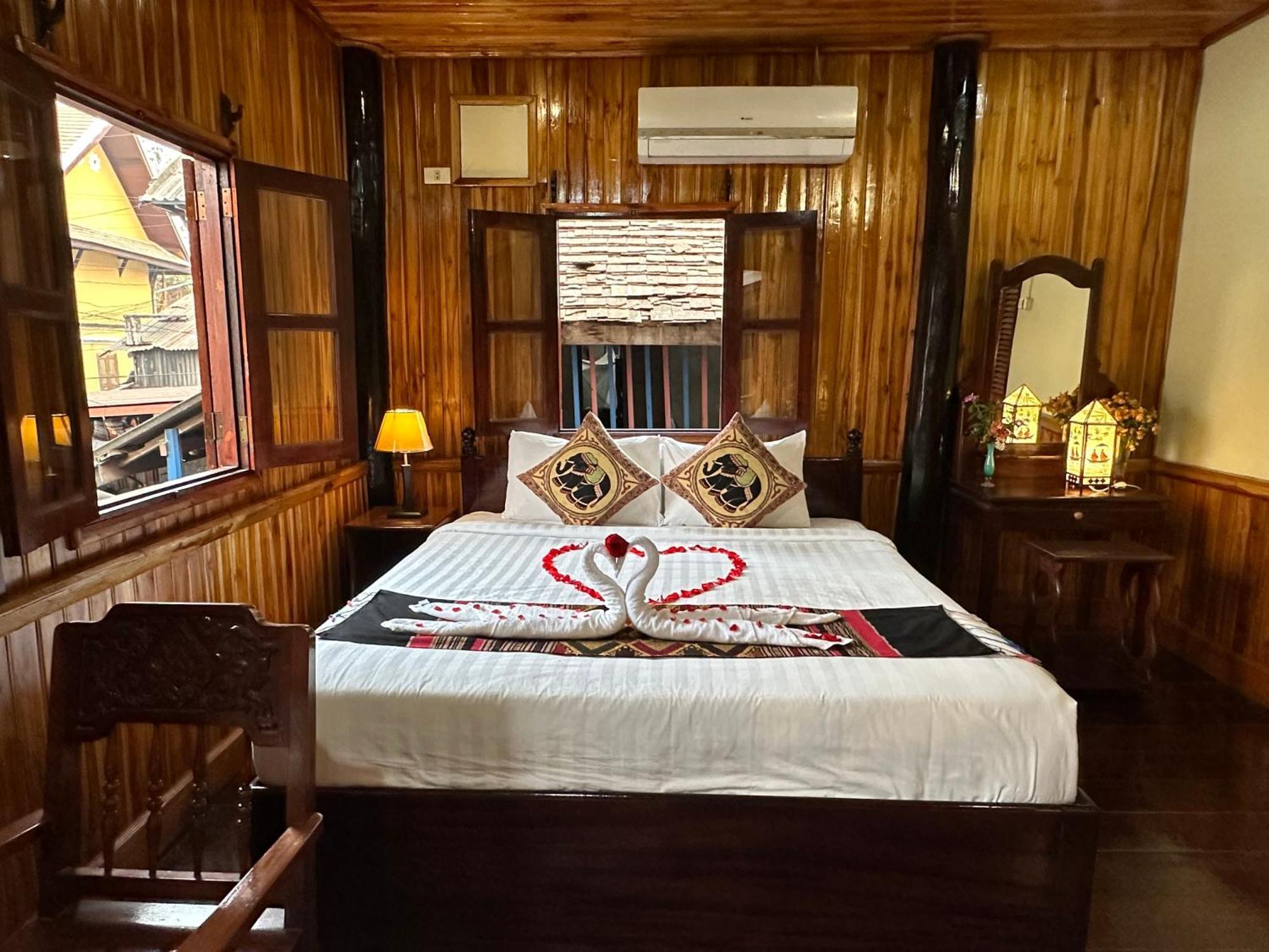 Villa Alounsavath Mekong Riverside Luang Prabang Exterior photo