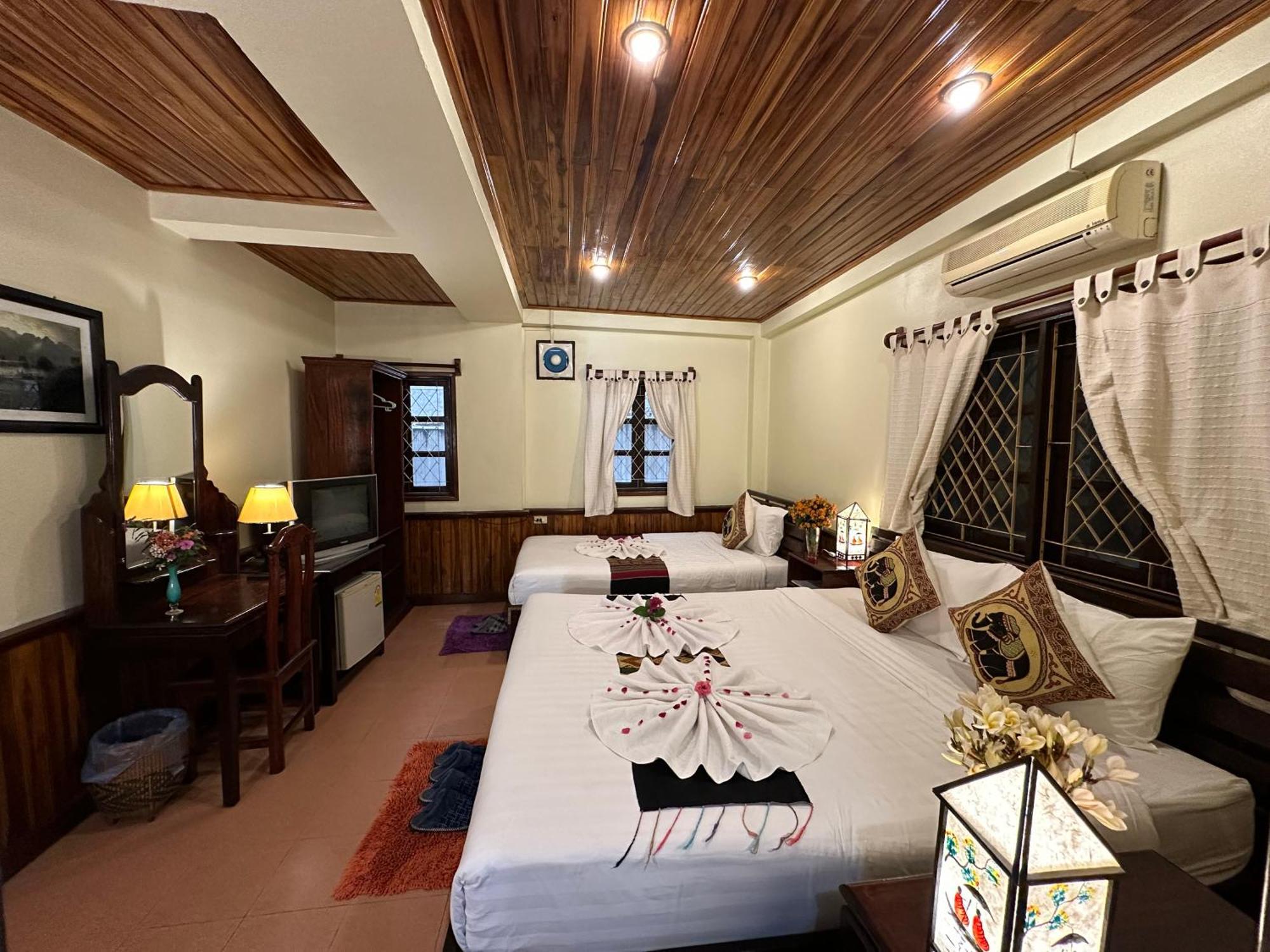 Villa Alounsavath Mekong Riverside Luang Prabang Exterior photo